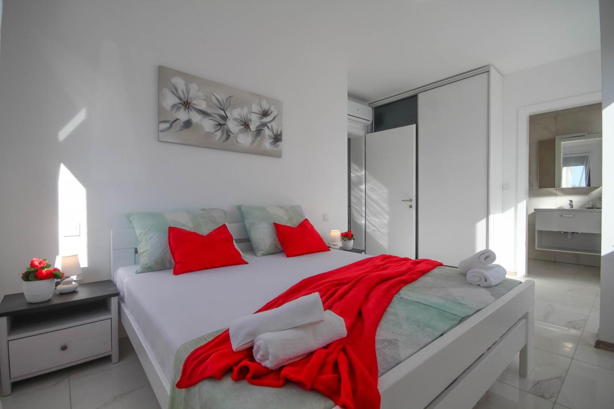 Villa Essenza Vita In Vodice Only 650 Meters From The Beach Exteriör bild